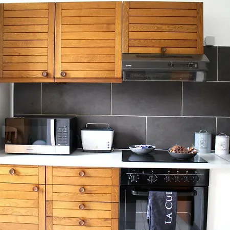Ferienwohnung Leuth Apartamento